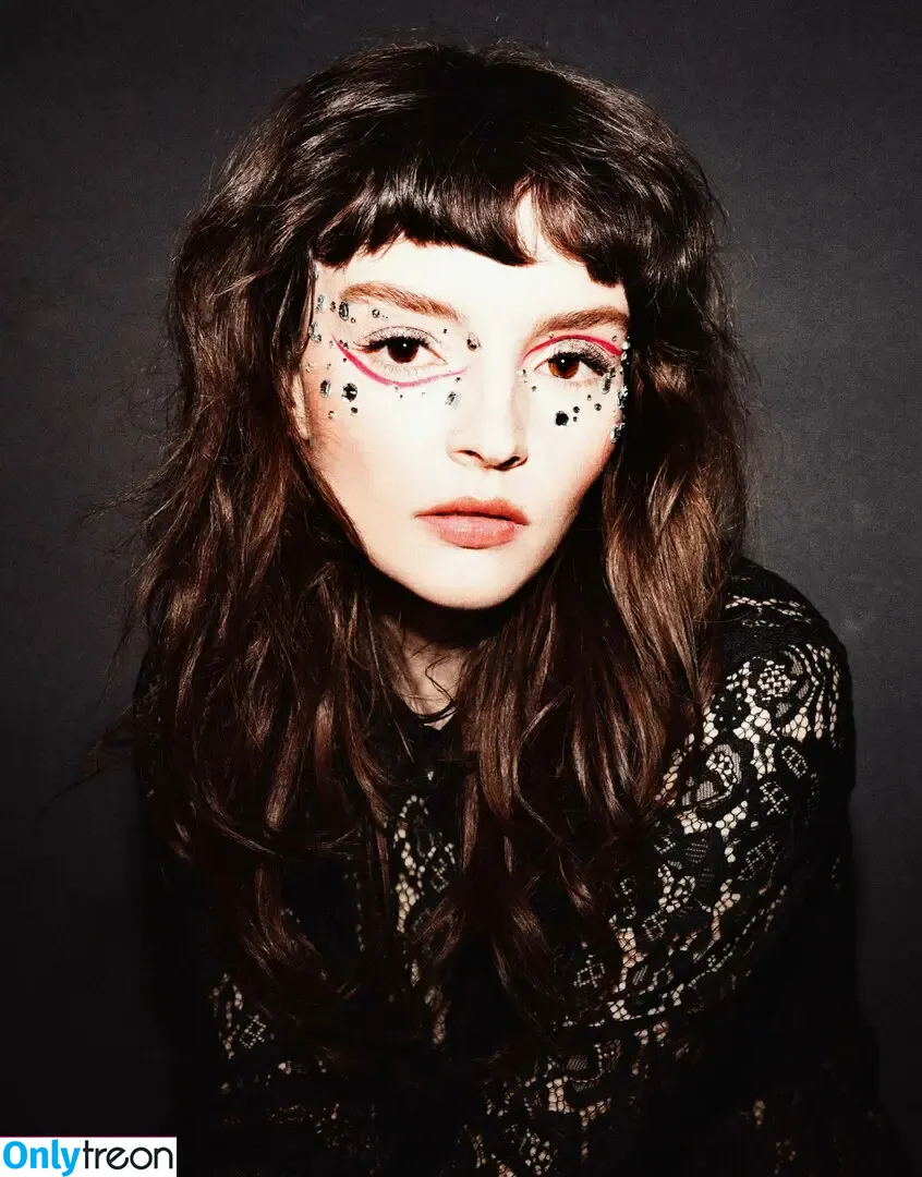 Lauren Mayberry nude photo #0640 (laurenevemayberry)