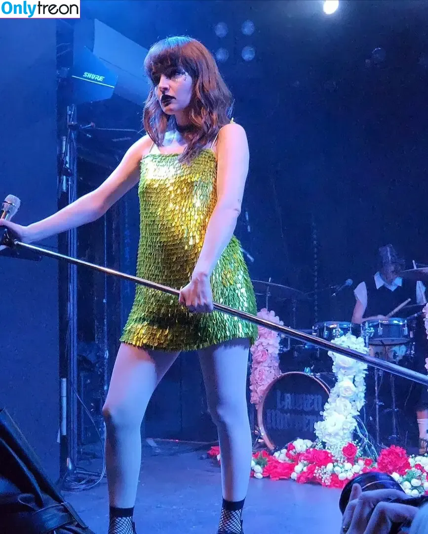 Lauren Mayberry nude photo #0749 (laurenevemayberry)