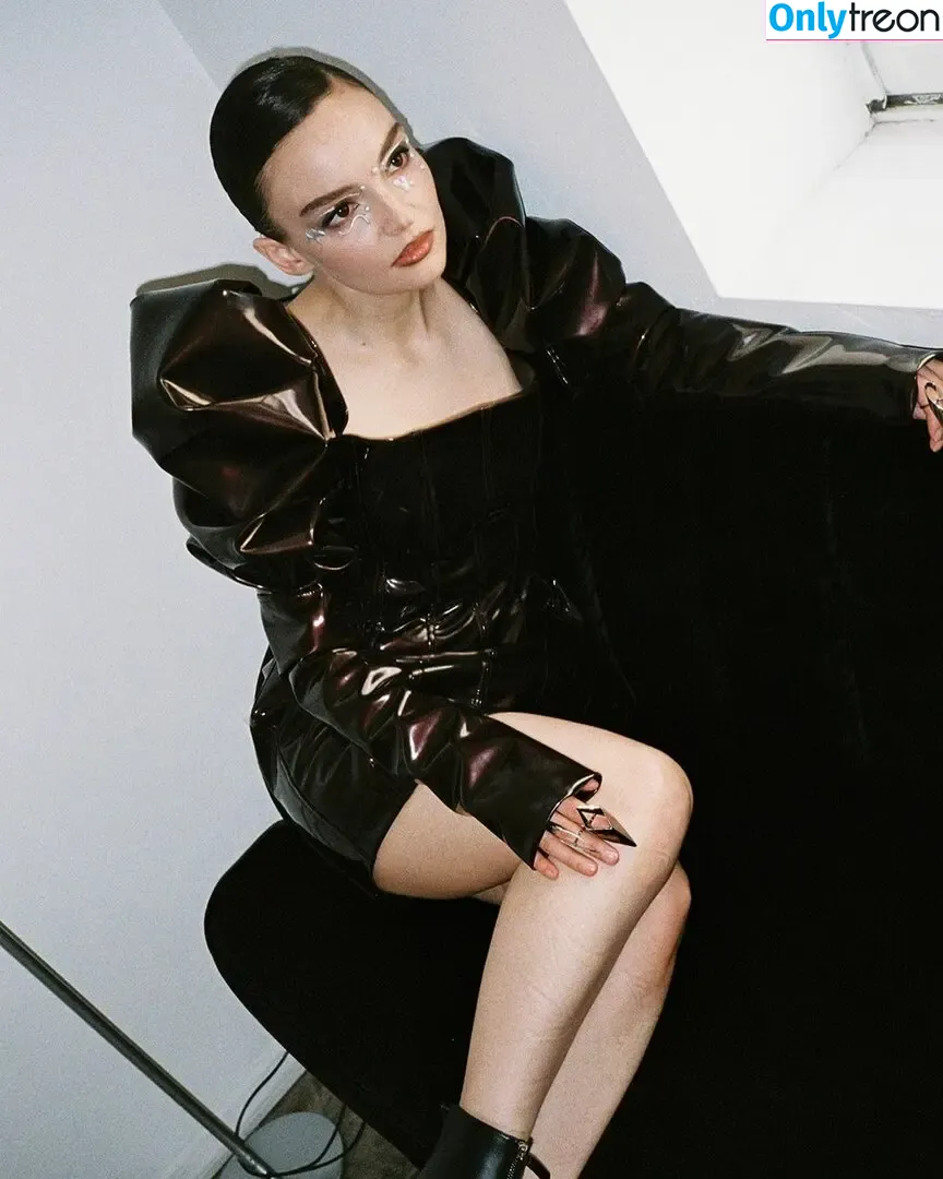 Lauren Mayberry nude photo #0816 (laurenevemayberry)