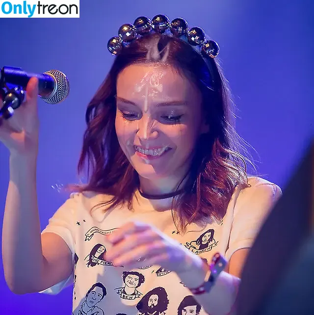 Lauren Mayberry nude photo #0884 (laurenevemayberry)