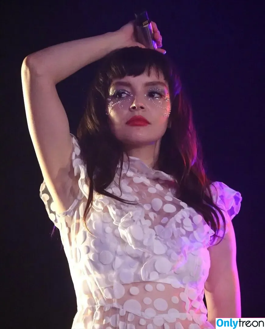 Lauren Mayberry nude photo #0949 (laurenevemayberry)