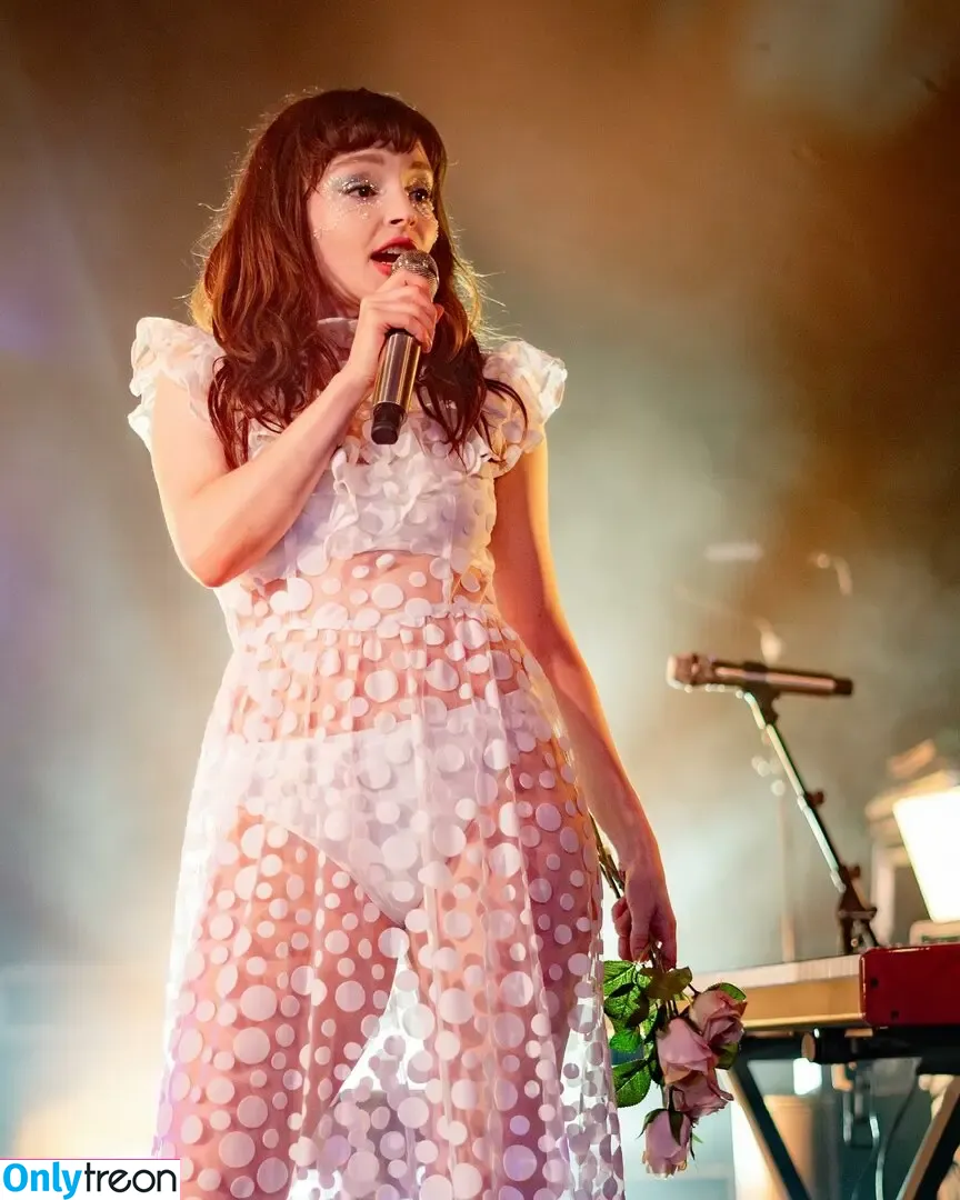 Lauren Mayberry nude photo #0998 (laurenevemayberry)