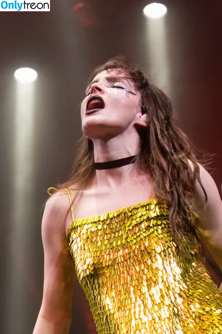 Lauren Mayberry nude photo #1023 (laurenevemayberry)