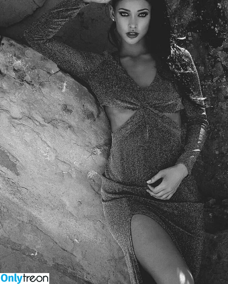 Lauren Racine Wood nude photo #0029 (Lolodoom / Lolowood_)