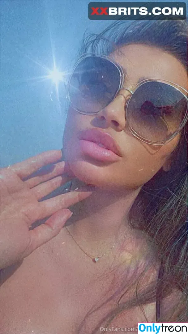Lauren Rose Goodger nude photo #0005 (laurengoodger / laurenrgoodger / laurenrosegoodger)