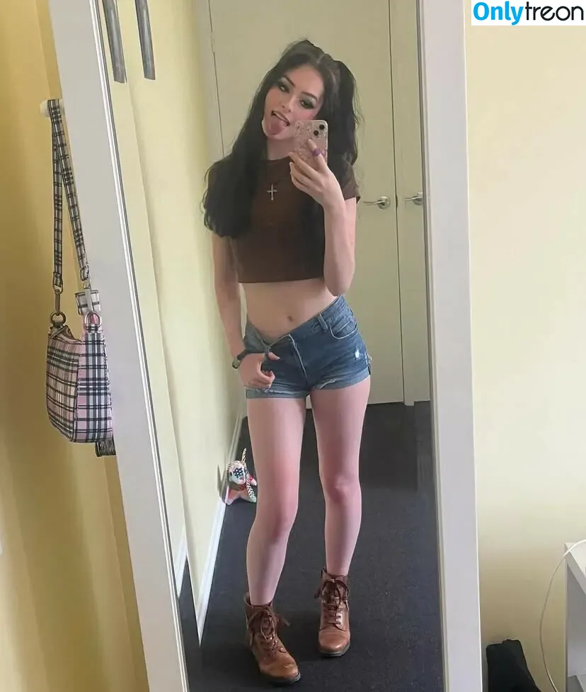 Lauren's ASMR nude photo #0001 (laurens.asmr / user)