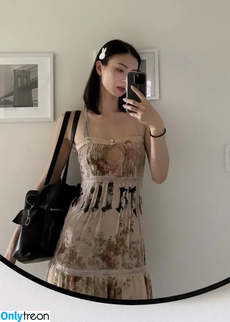 Lauren Tsai nude photo #0380 (laurentsai)