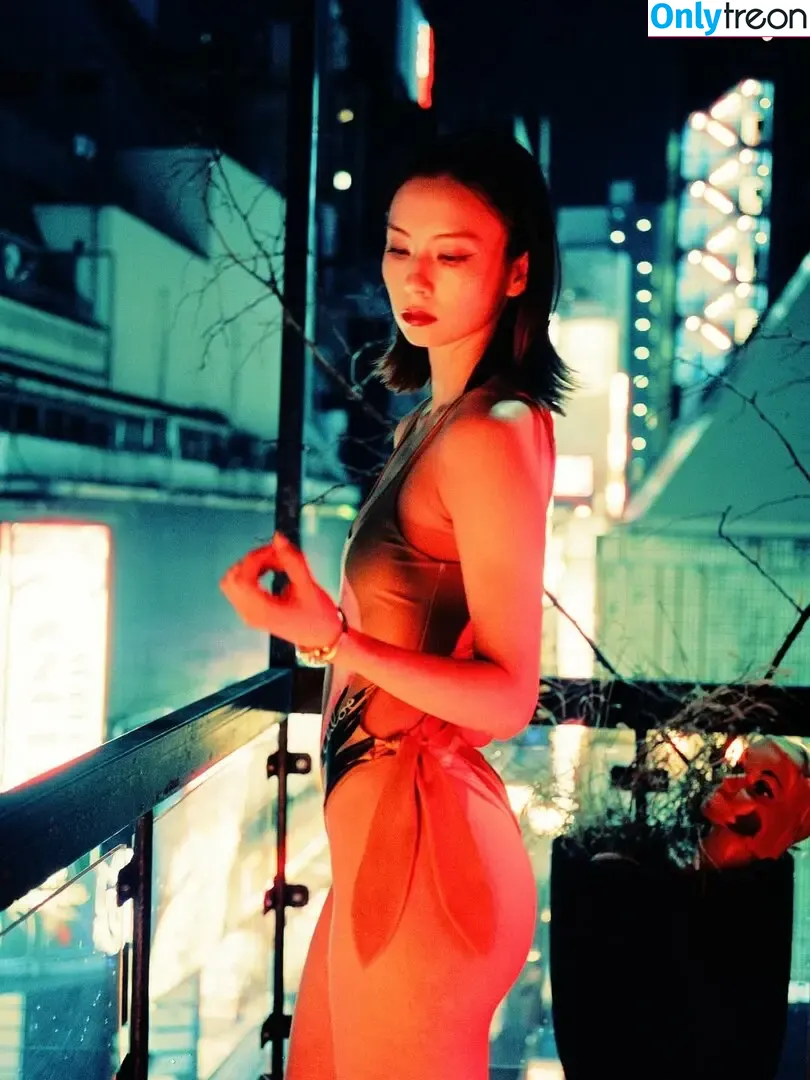 Lauren Tsai nude photo #0400 (laurentsai)