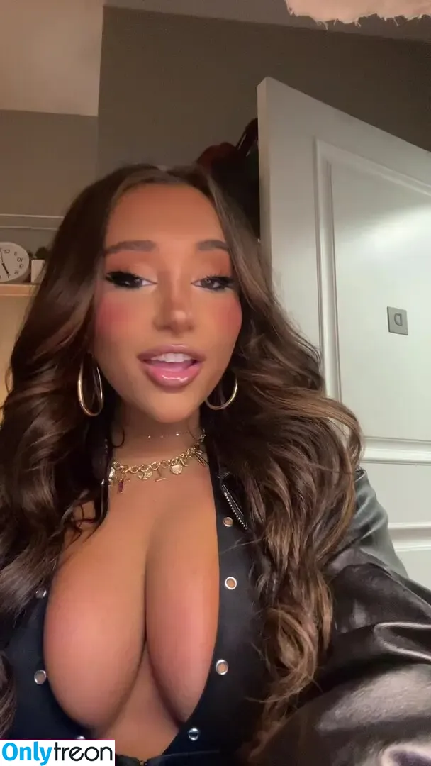 laurenmarino77 nude photo #0050 (laurenemarino)