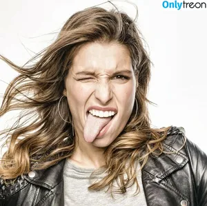 Laury Thilleman / laurythilleman nude photo #0039