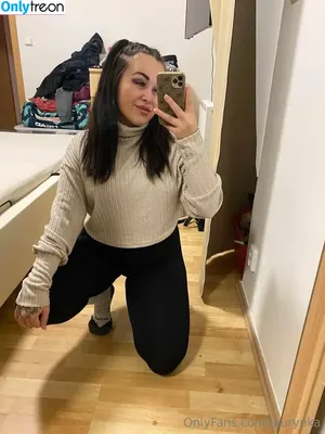 laurynka / laurynkaaa nude photo #0010