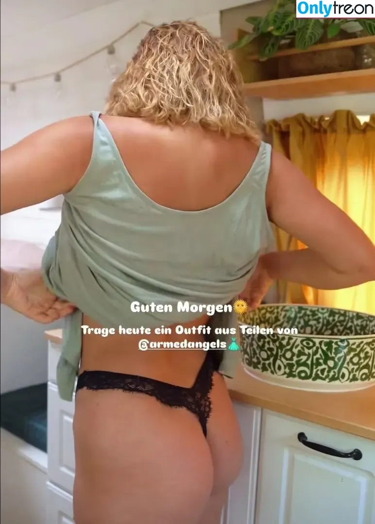 lautgedachtertagtraum nude photo #0150 (lautgedachtertagtraum)