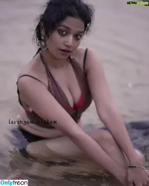 Lavanya Manickam / lavanyamanickam_offl nude photo #0094