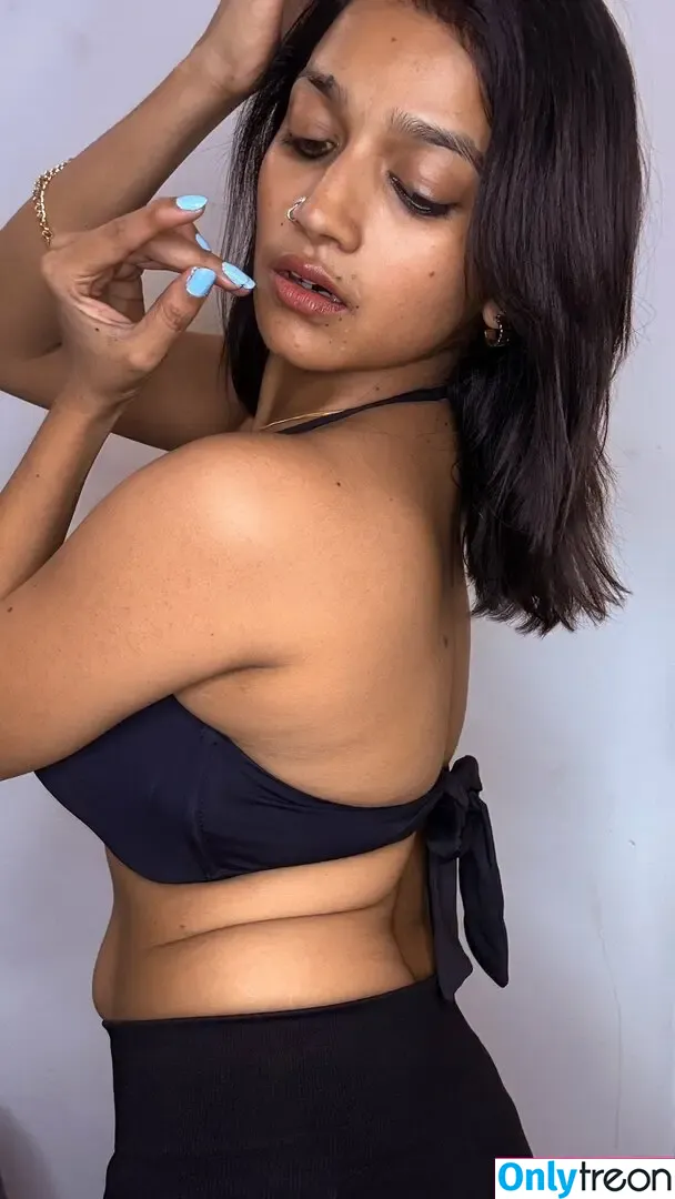 Lavanya Manickam nude photo #0053 (lavanyamanickam_offl)