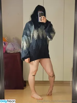 Lavendersmol nude photo #0017