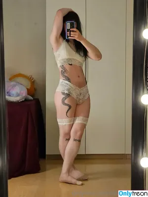 Lavendersmol nude photo #0125