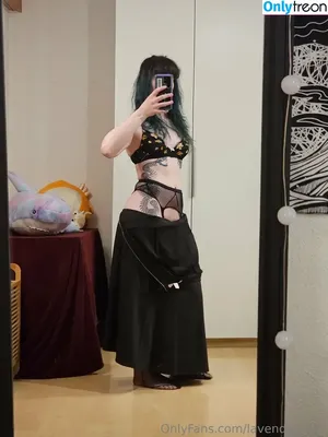 Lavendersmol nude photo #0147