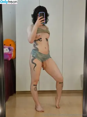 Lavendersmol nude photo #0236