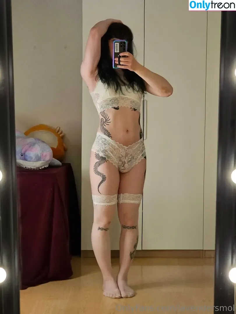 Lavendersmol nude photo #0123 (Lavendersmol)