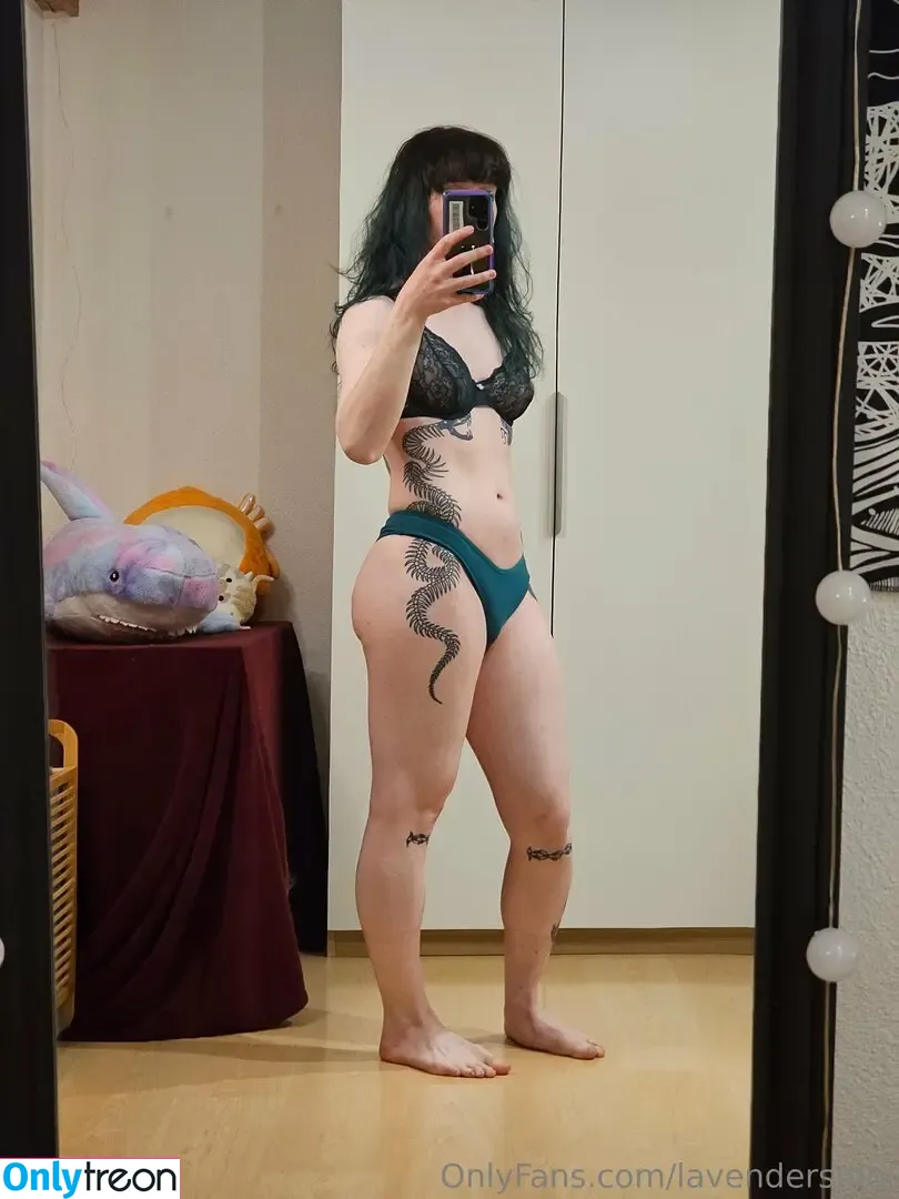 Lavendersmol nude photo #0161 (Lavendersmol)