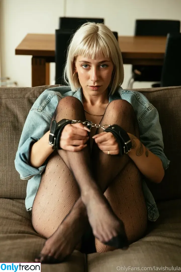 lavishulula nude photo #0081 (UlulaXx / lavinaluo)