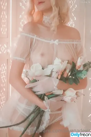 Layana Devis / layanadevis nude photo #0064