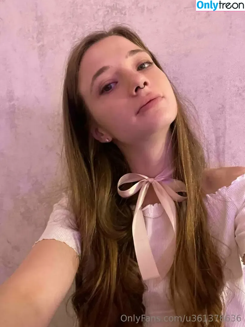 layla_role nude photo #0031 (comon_22)