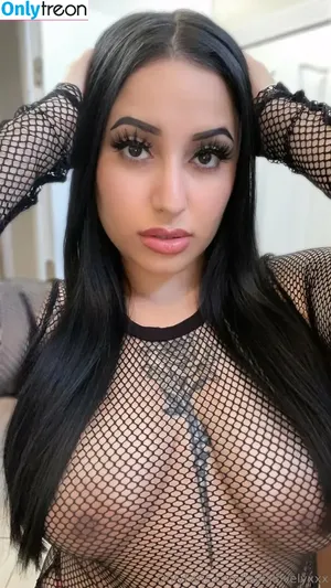 laylalovelyxxx / layla_lovely57 nude photo #1913