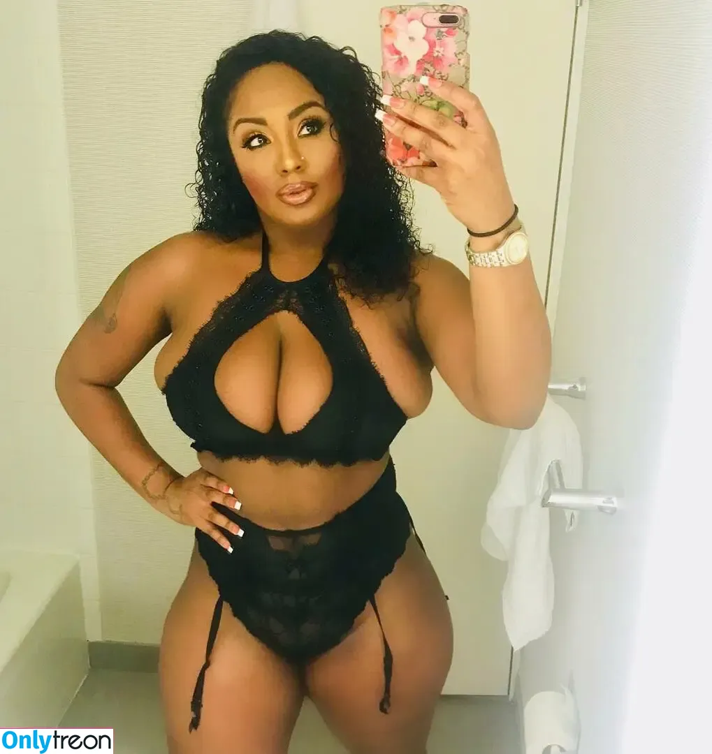 Layton Benton nude photo #0154 (Mslaytonbenton / reallaytonbenton)