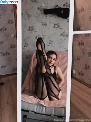 Lazypurpleleaf / cutestfeetworld nude photo #0070