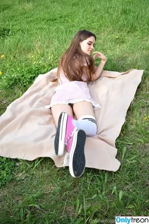 Lazypurpleleaf / cutestfeetworld nude photo #0263