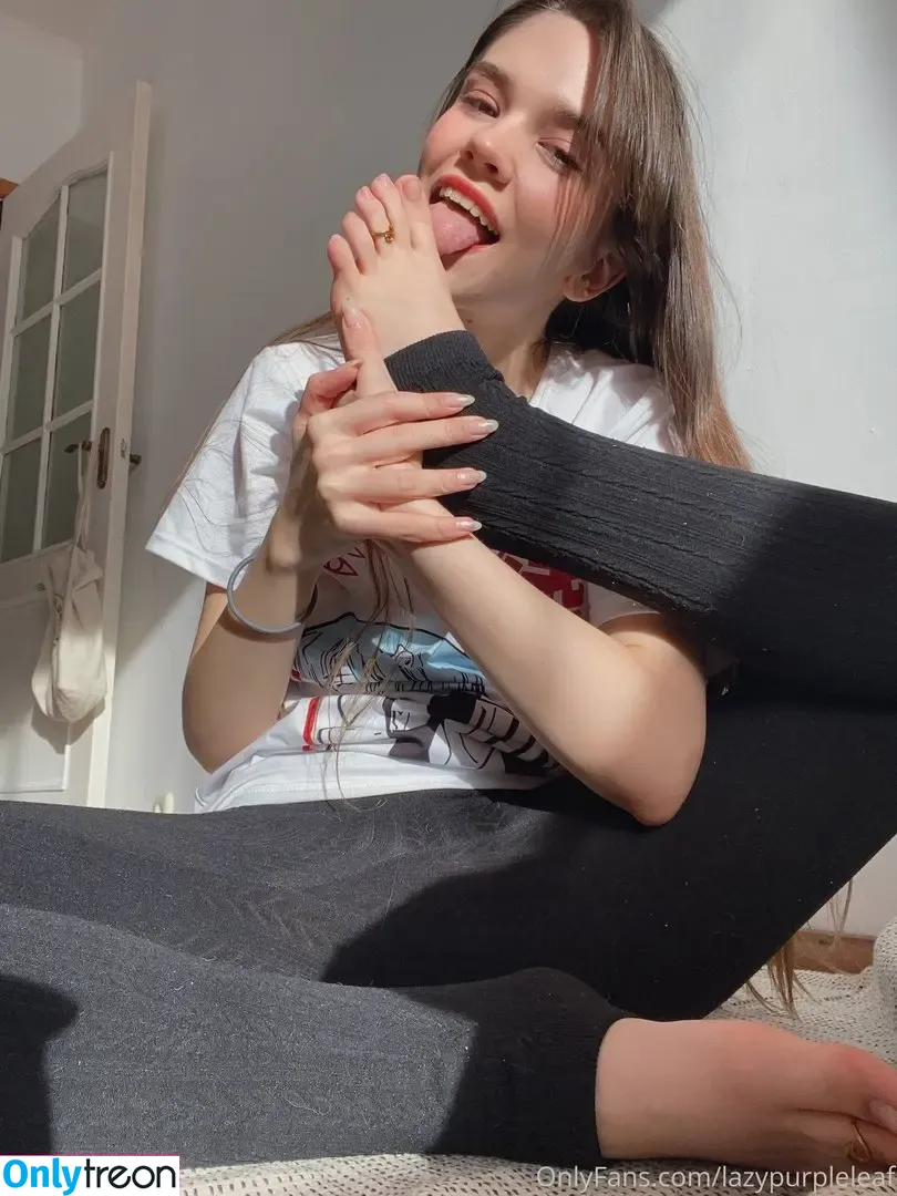 Lazypurpleleaf nude photo #0441 (cutestfeetworld)