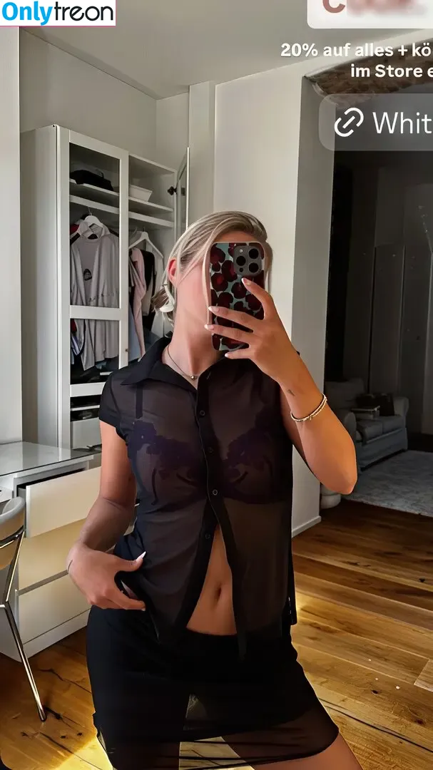 Lea Breuer nude photo #0194 (leabreuerr)
