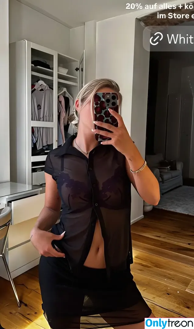Lea Breuer nude photo #0214 (leabreuerr)