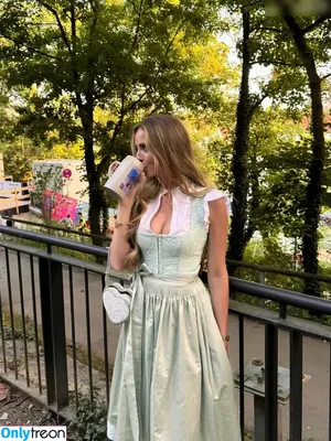 Lea Katharina Maria / leakatharinamaria nude photo #1972