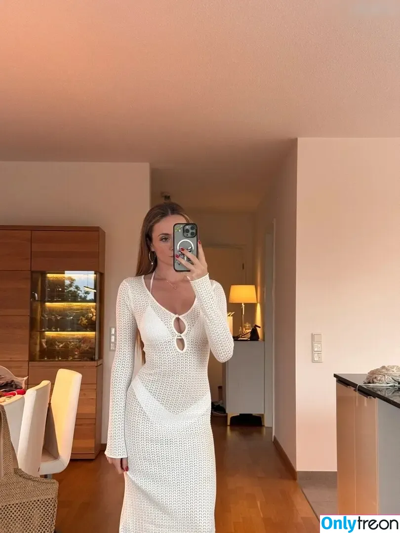 Lea Katharina Maria nude photo #1906 (leakatharinamaria)