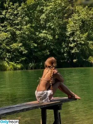 Lea Katharina Maria / leakatharinamaria nude photo #2001