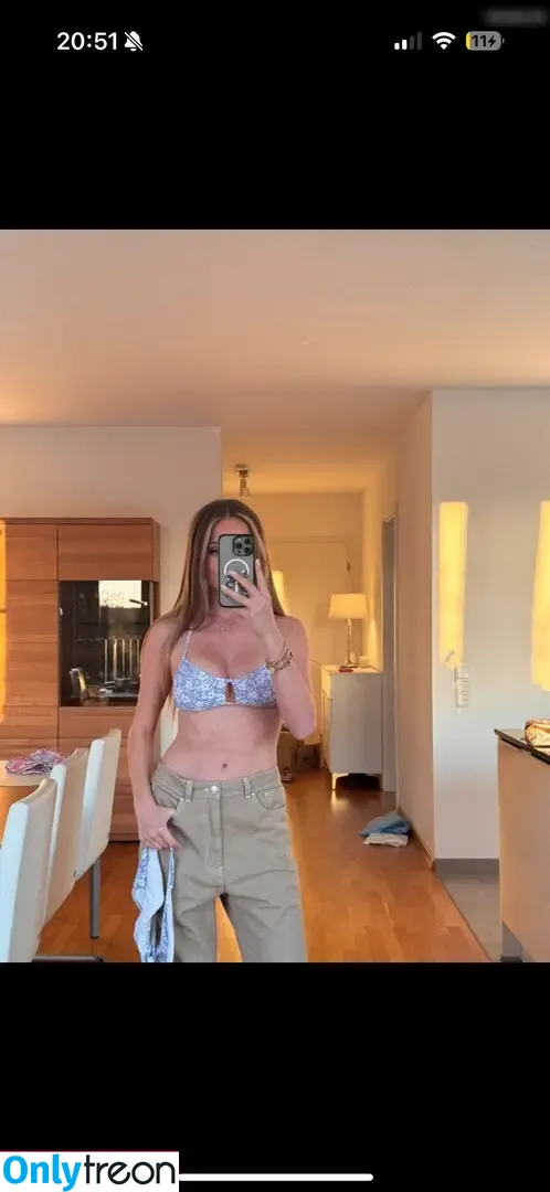 Lea Katharina Maria nude photo #2048 (leakatharinamaria)