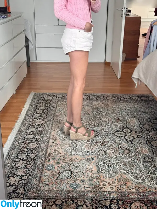 Lea Katharina Maria nude photo #2063 (leakatharinamaria)