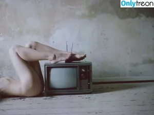 Lea Knoff / lea.knoff nude photo #0019