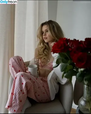 Lea Peach nude photo #0500