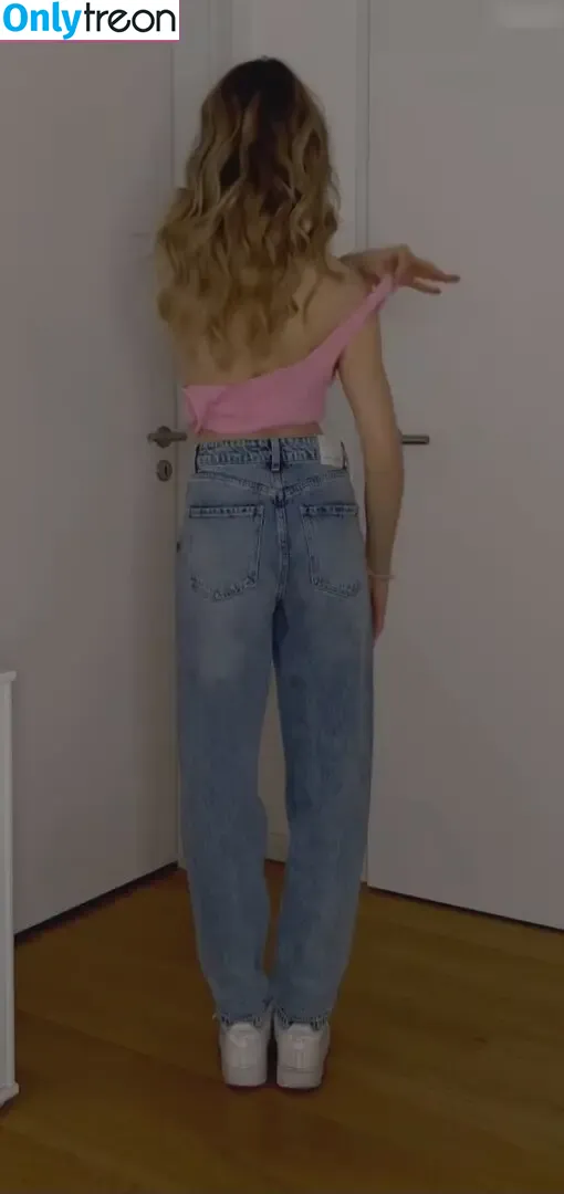 Lea Peach nude photo #0547 (Lea Peach)