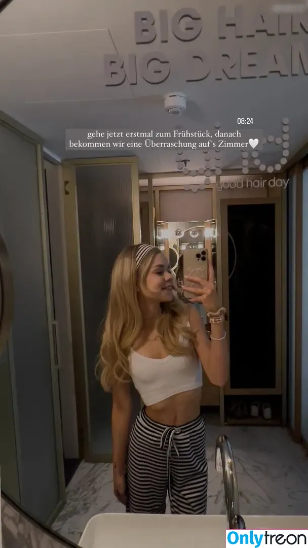 Lea Peach nude photo #0793 (Lea Peach)