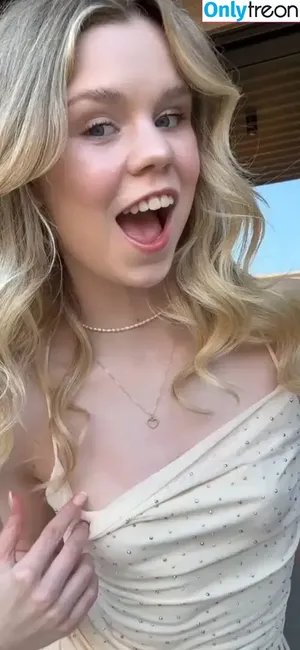 Lea Peach nude photo #1519