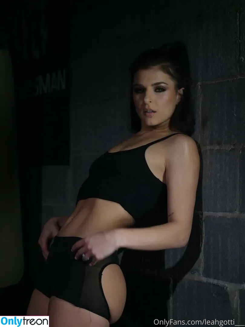 Leah Gotti nude photo #0950 (leahgotti / leahgotti0 / leahgotti___)