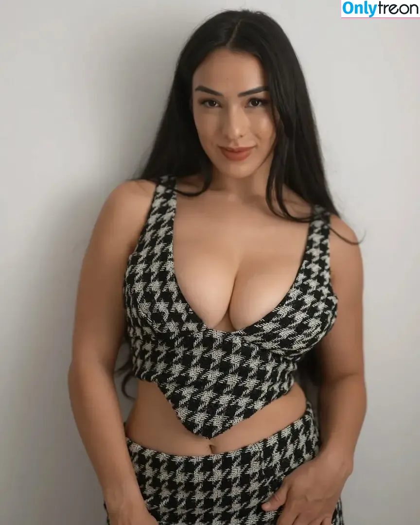 Leah Wilde nude photo #1027 (leahgoeswilde / leahwildeofficial)