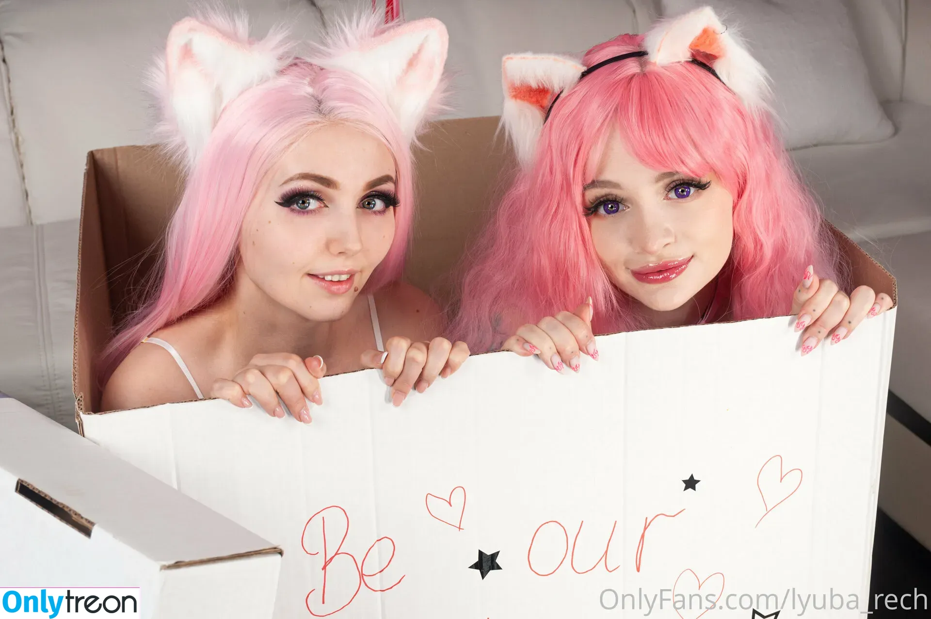 leahmeow nude photo #0008 (_leah.chan_)