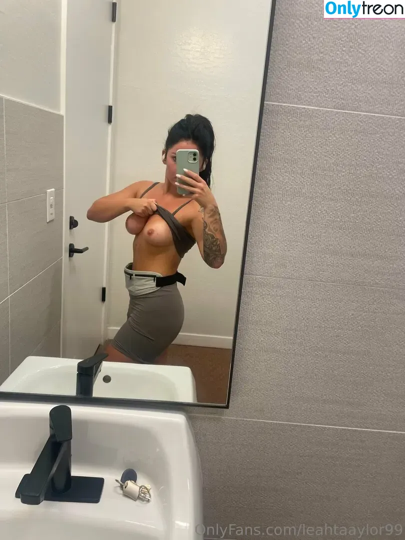 Leahtaaylor99 nude photo #0060 (Leah Taylor / leahtaaylor999)