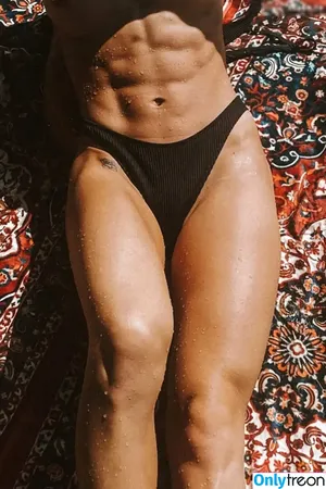 Leana (@dreamsofleana) / dreamsofleana / olao.lea nude photo #0049