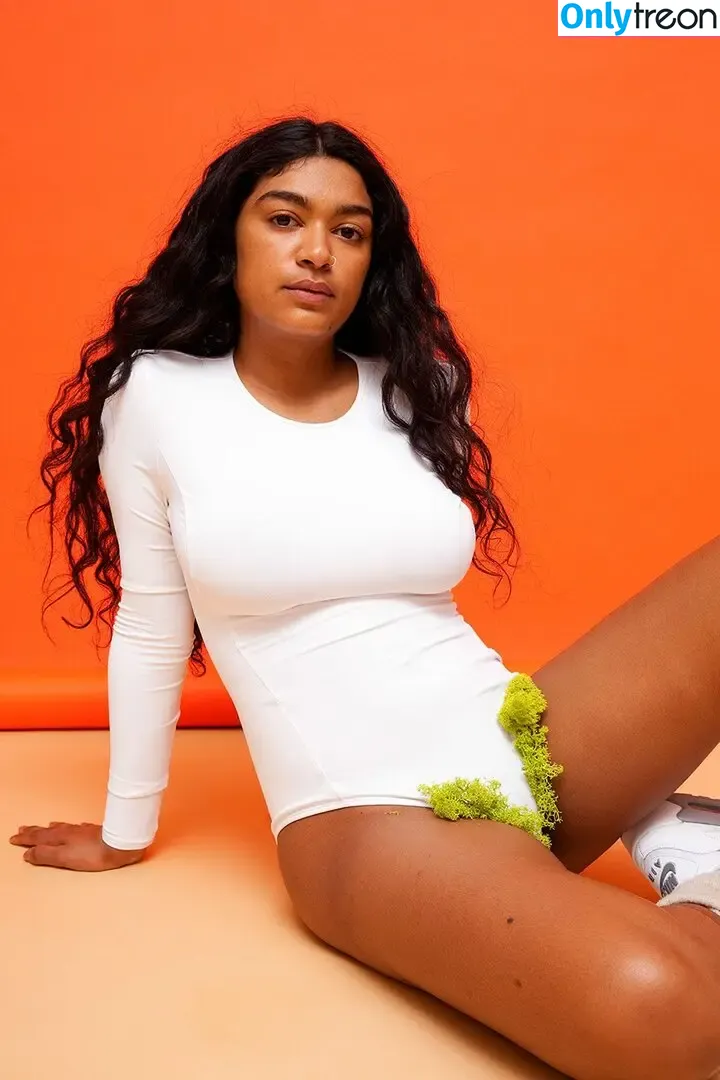 Lee Mariah Armoogam nude photo #0001 (leemoonlove)